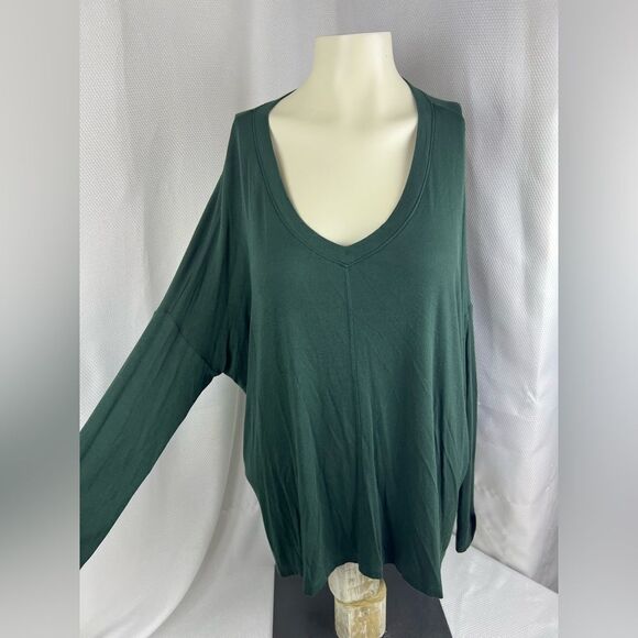 CAbi Womens Chill Long Sleeve V-Neck Knit T-shirt Top Green Size Medium - Picture 5 of 10